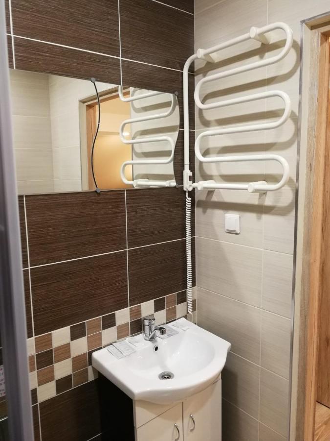 Viesbutis Kelyje Hotel Utena Kültér fotó
